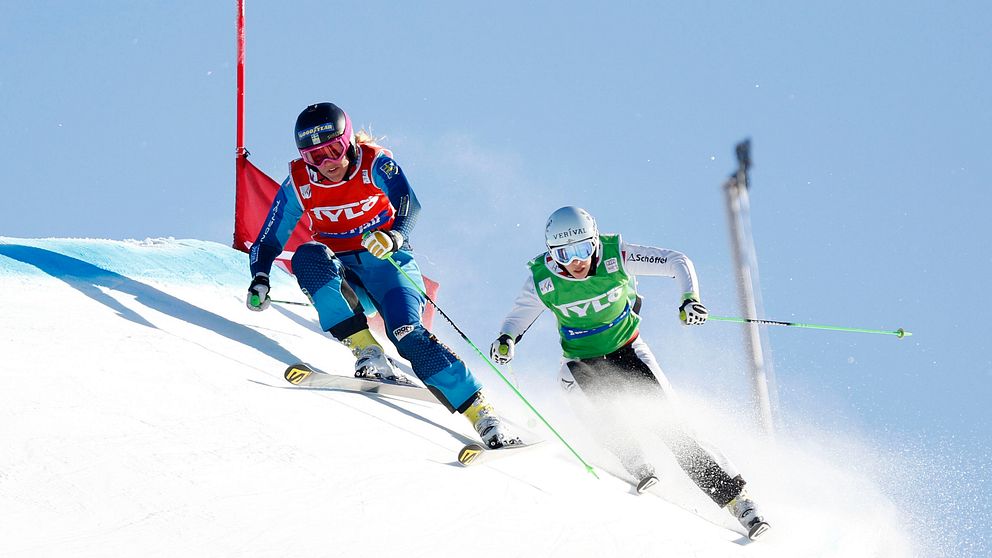 Anna Holmlund (t v)