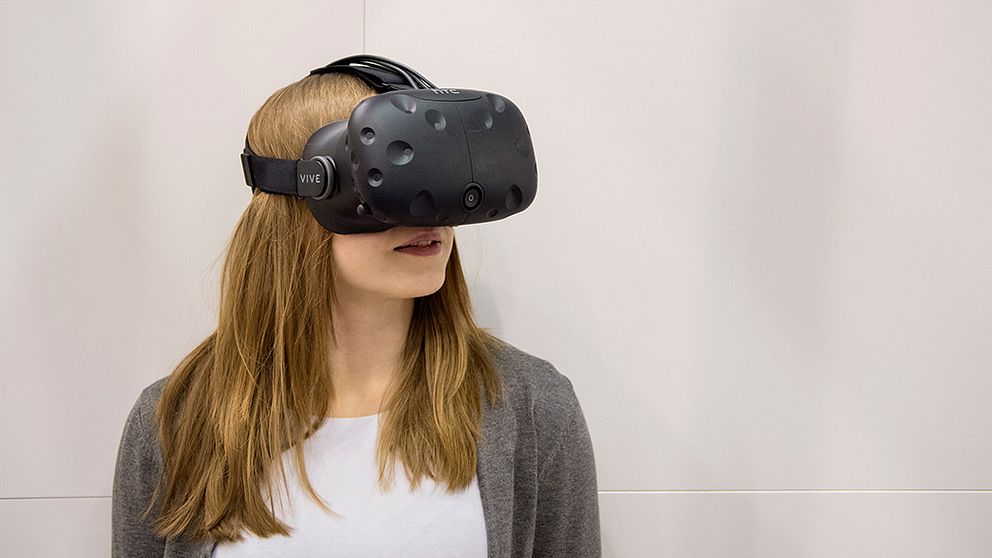Tekniken bedöms vara värd mångmiljardbelopp när VR tar klivet in i fler användningsområden än underhållningens.