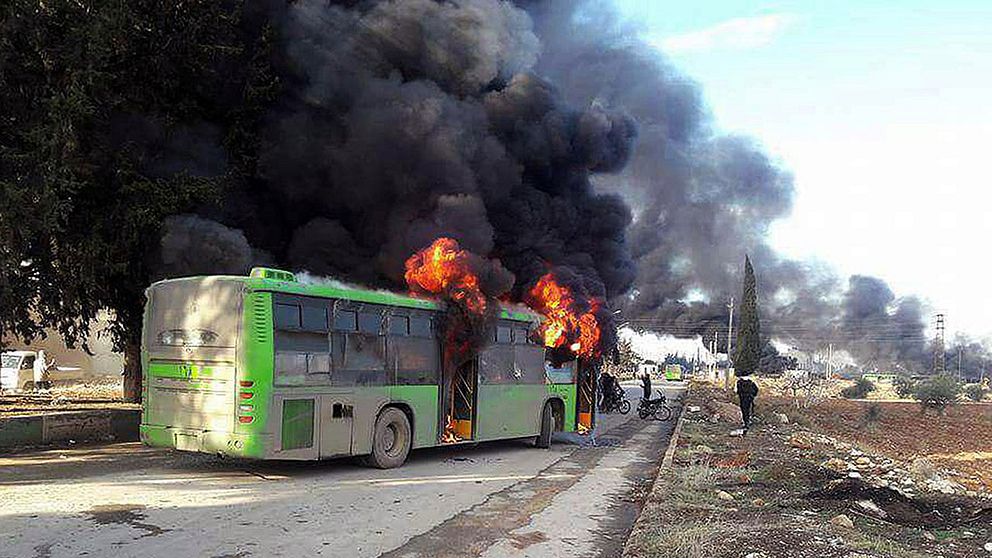 Brinnande buss