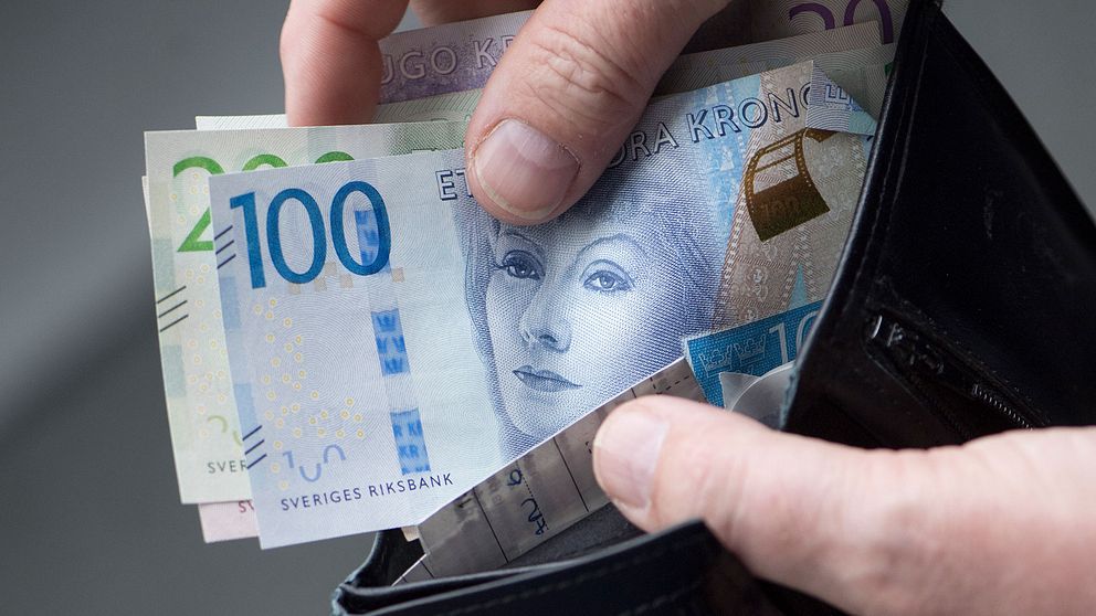 Genomsnittslönen på den svenska arbetsmarknaden är 32 000 kronor.