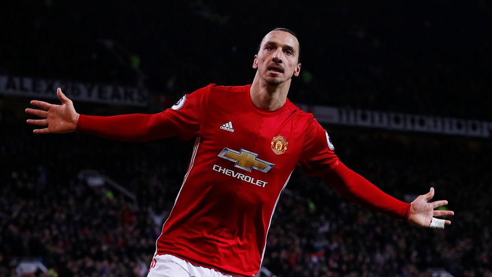 Zlatan Ibrahimovic i Manchester United-tröjan.