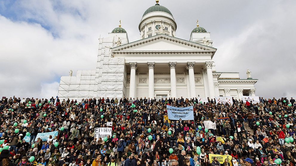 Antirasistisk demonstration i Helsingfors två veckor efter misshandeln på Stationstorget.
