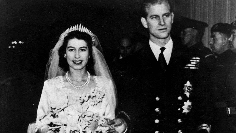 1947. Elizabeth gifter sig med sin Philip.