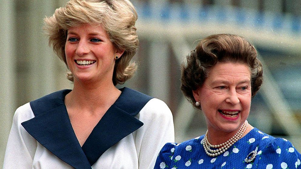 1987. Prinsessan Diana och drottning Elizabeth.