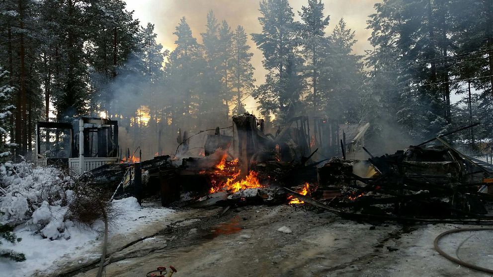 nedbrunnet hus ramsjö ljusdal brand aska skog eld