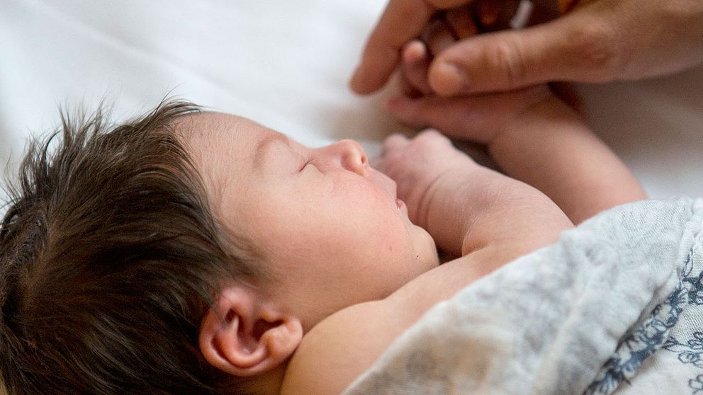 Vaccinet ska ges innan barnet är 24 eller 26 veckor, men även äldre barn och deras föräldrar kommer att märka en förbättring, tror Ann Lindstrand.