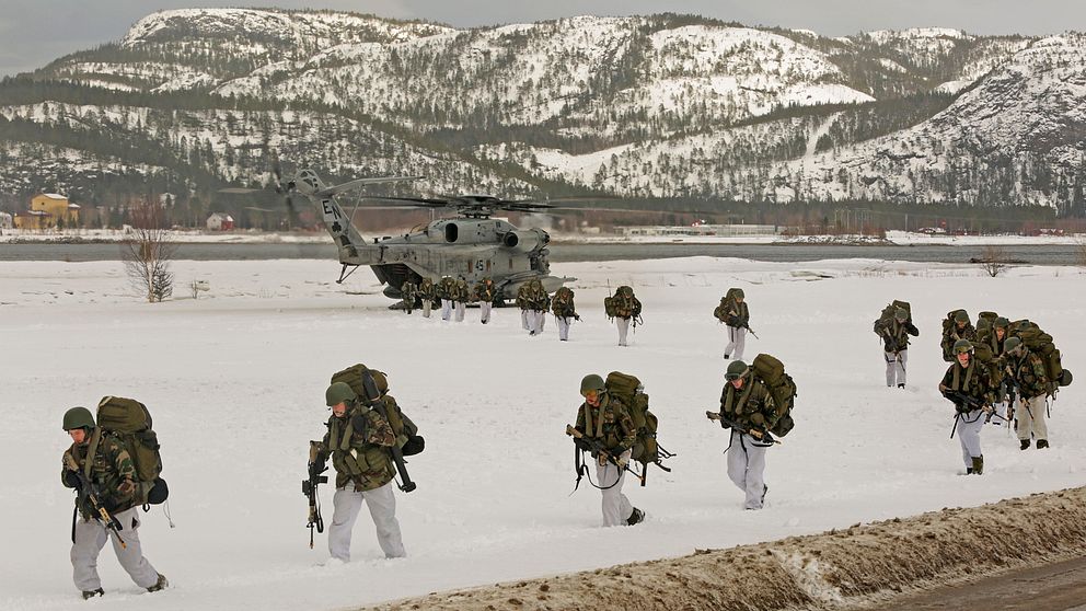 Soldater ur amerikanska US Marines under vinterövning i Norge.