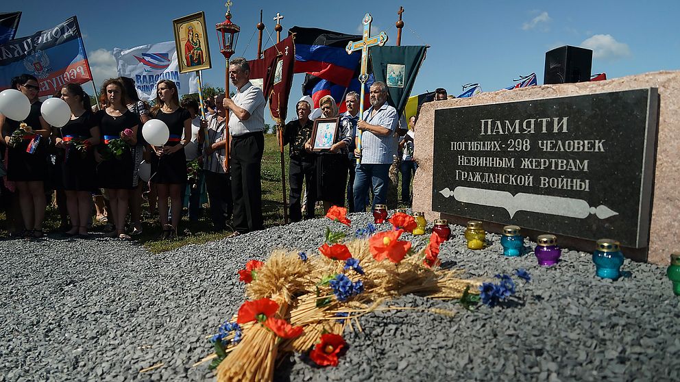 En minnesceremoni i byn Hrabove i östra Ukraina 17 juli 2015 över offren från det malaysiska planet MH17.