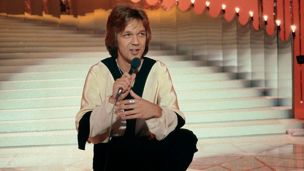 Björn Skifs sjunger ”Det blir alltid värre framåt natten” i Melodifestivalen 1978.