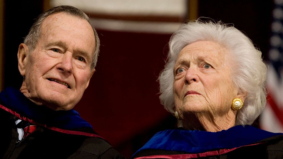 George HW Bush med frun Barbara