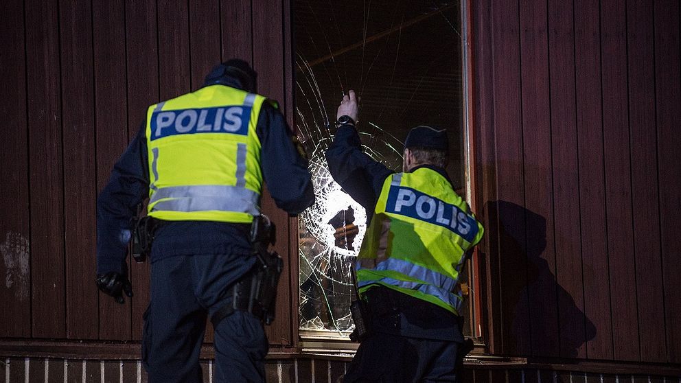 Krossad ruta på fritidsgård i Norrköping