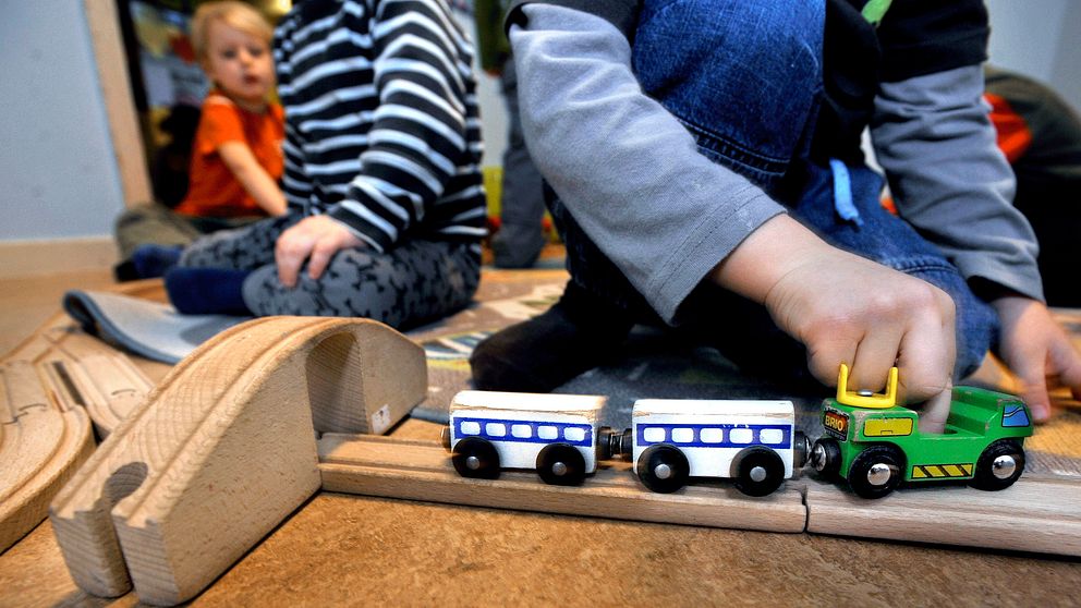 Förskolans möblering spelar stor roll för hur barnen leker