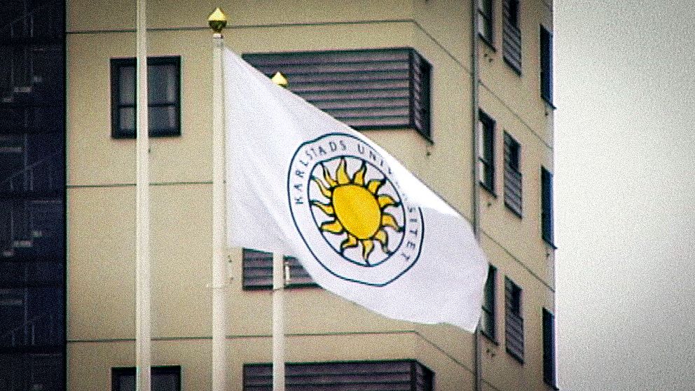 Flagga vid Karlstads universitet.