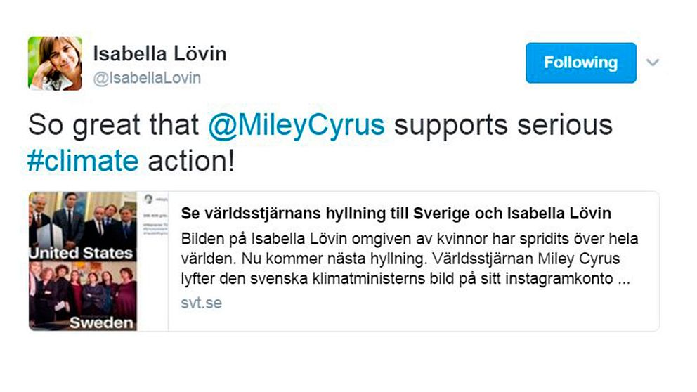 Klimatminister Isabella Lövin (MP) svarar efter att artisten Miley Cyrus uppmärksammat hennes välkända bild.