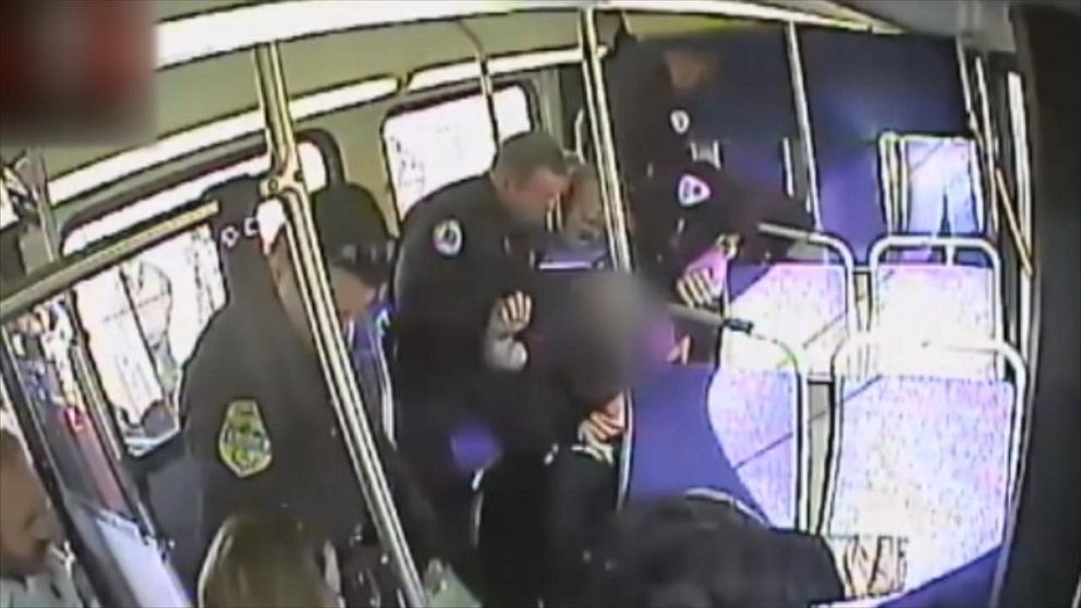 övervakningsfilm från en buss i Philadelphia.