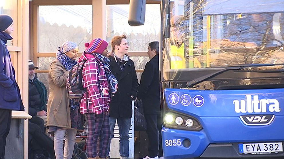 Chaufförerna tvingas köra lika fort oavsett tid på dygnet.