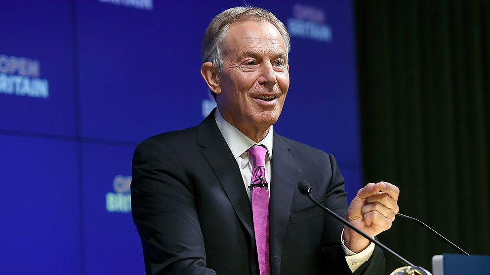 Tony Blair håller tal på ett Open Britain-möte 17 februari.