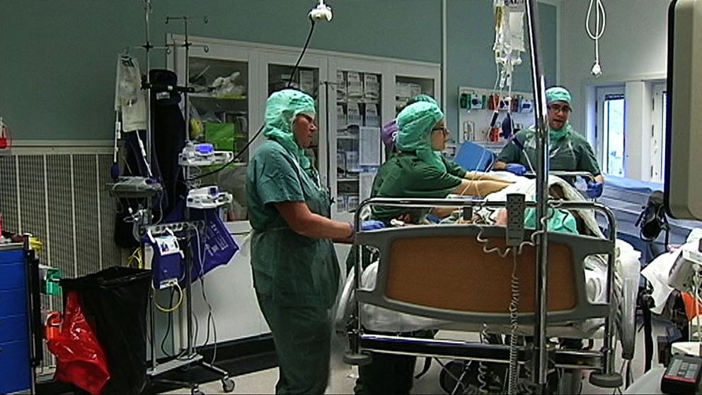 Intensivvårdsavdelningen på Mölndals sjukhus ska börja ta in bemanningspersonal igen.