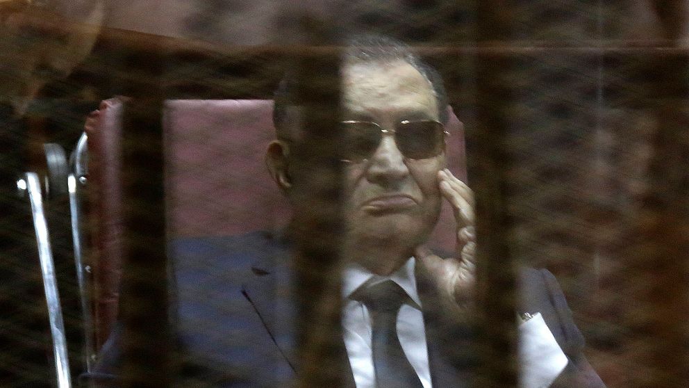Hosni Mubarak under korruptionsmålet 2015.