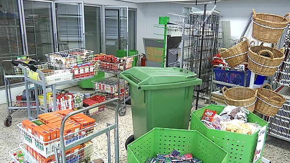 Bilder av matvaroro i den gamla butiken i Rågsved.