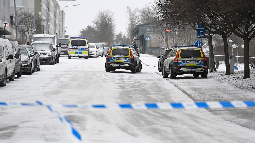 Polisens avspärrning efter dådet.