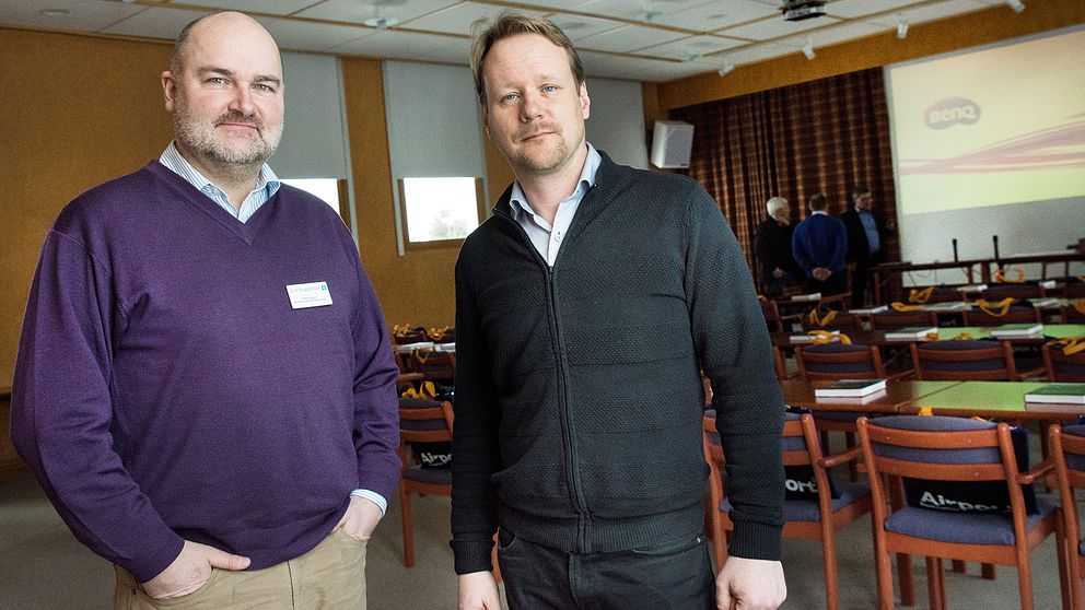 Peter Larsson, vd SRFF och Johan Hagelberg, chef för South Lapland Airport.