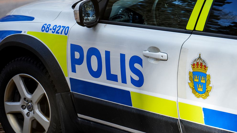 Polis