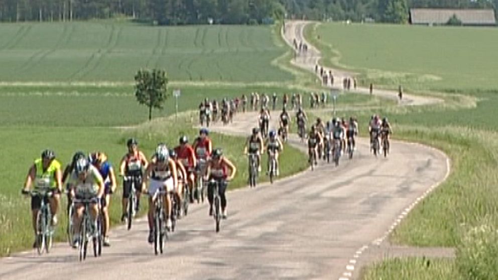 I fina vädret, om än blåsigt till en början, genomfördes den fyrtiåttonde upplagan av cykelklassikern Vätternrundan den 14–15 juni.