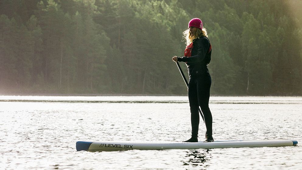 Paddling i det svensk-norska gränslandet är temat för ett 30 minuter långt reportage som bland annat sänds i stora amerikanska tevekanaler i dag. Det får den värmländska besöksnäringen att jubla!