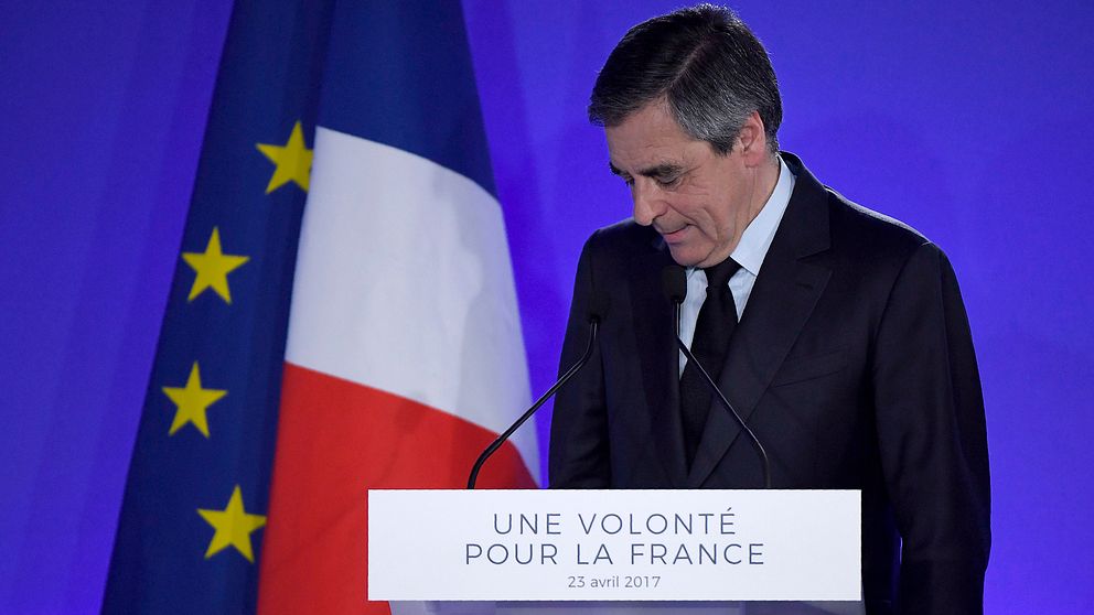 Republikanernas Francois Fillon fick inte röster tillräckligt för att nå en andra valomgång.