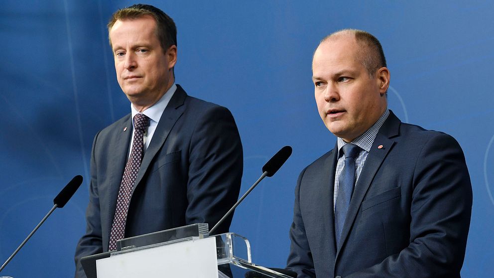 Inrikesmiinister Anders Ygeman och justitie- och migrationsminister Morgan Johansson