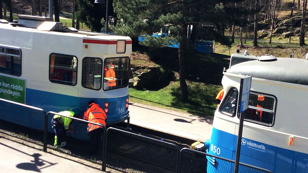 Två spårvagnar kolliderade vid Komettorget i Bergsjön.