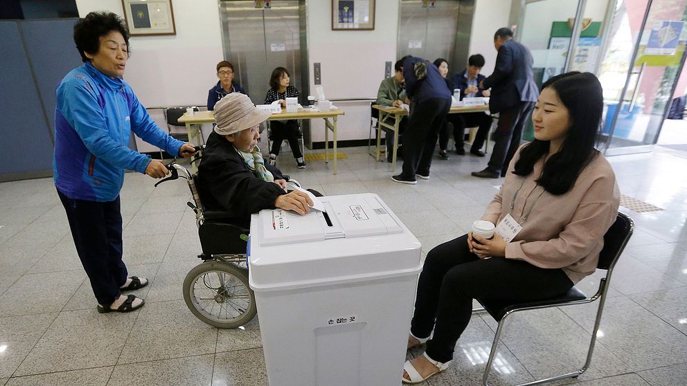 Sydkoreanska väljare lägger sina röster