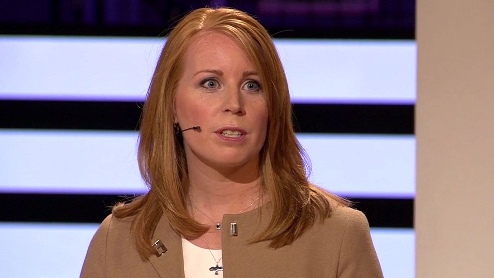 Annie Lööf (C) under partiledardebatten