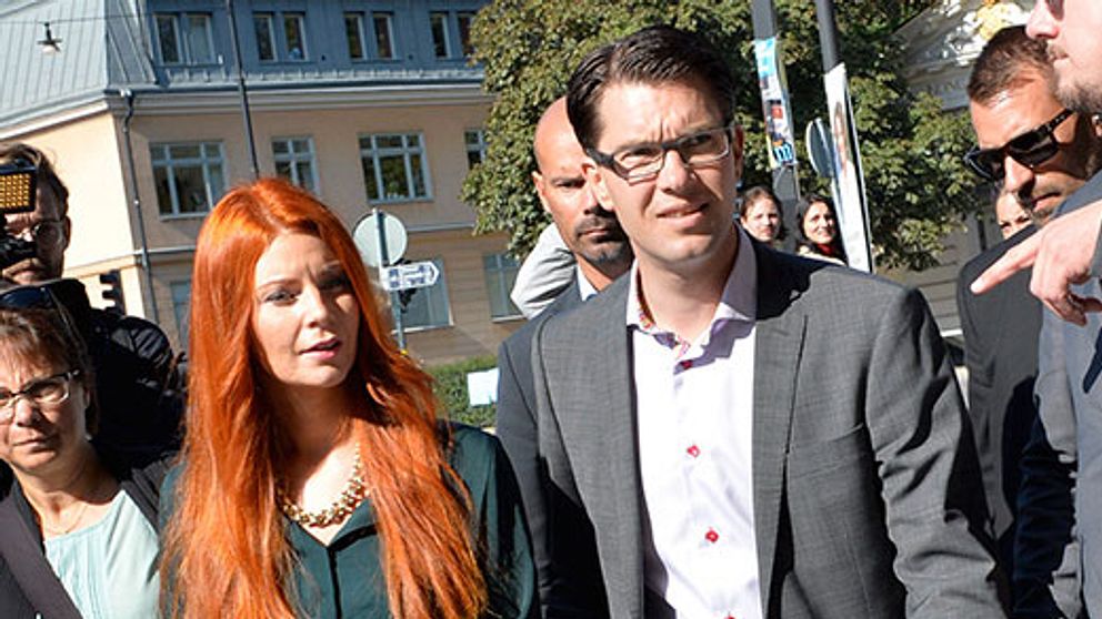 Louise Erixon (SD) och Jimmy Åkesson (SD)