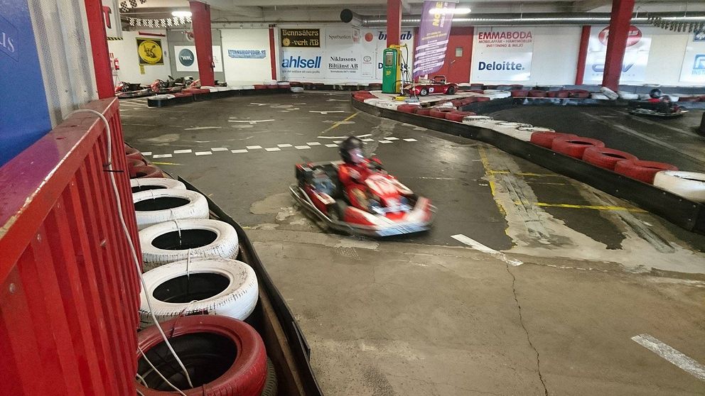 Flickan skadades under en skolutflykt när klassen körde gokart. Bilden är inte från det aktuella tillfället.