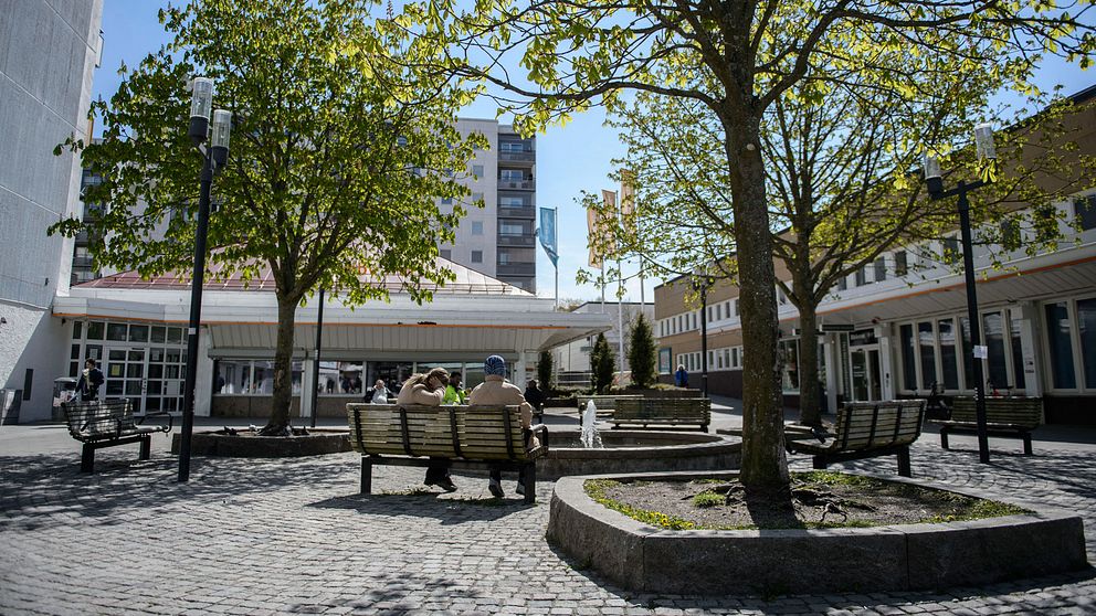 Stockholms bostadsbolag ska bryta mansdominansen i offentliga miljöer genom feministisk stadsplanering.