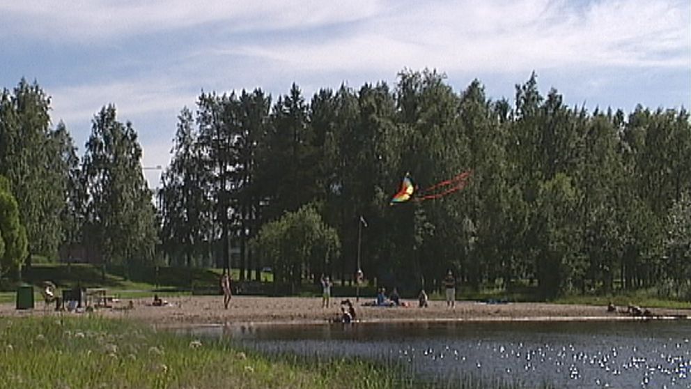 Strålande vacker sommarväder vid Lulsundsbadet i Luleå den 3 juli.