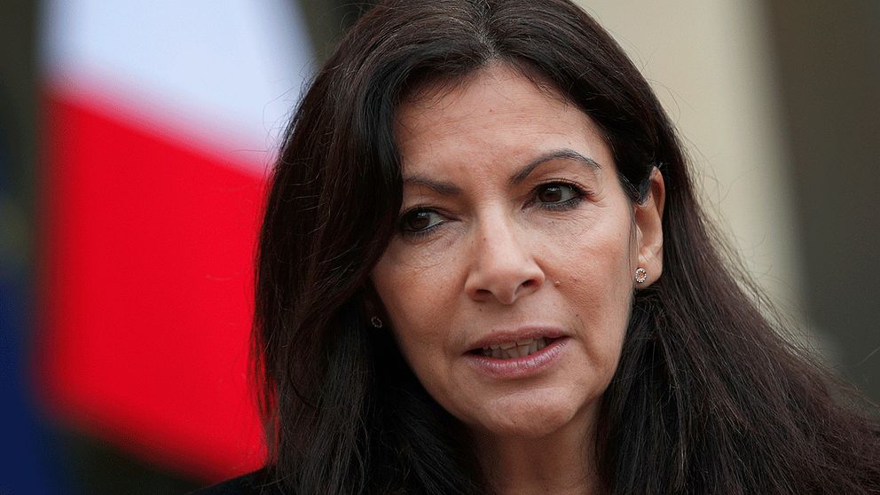 Paris borgmästare, Anne Hidalgo, vill förbjuda en festival för svarta kvinnor.