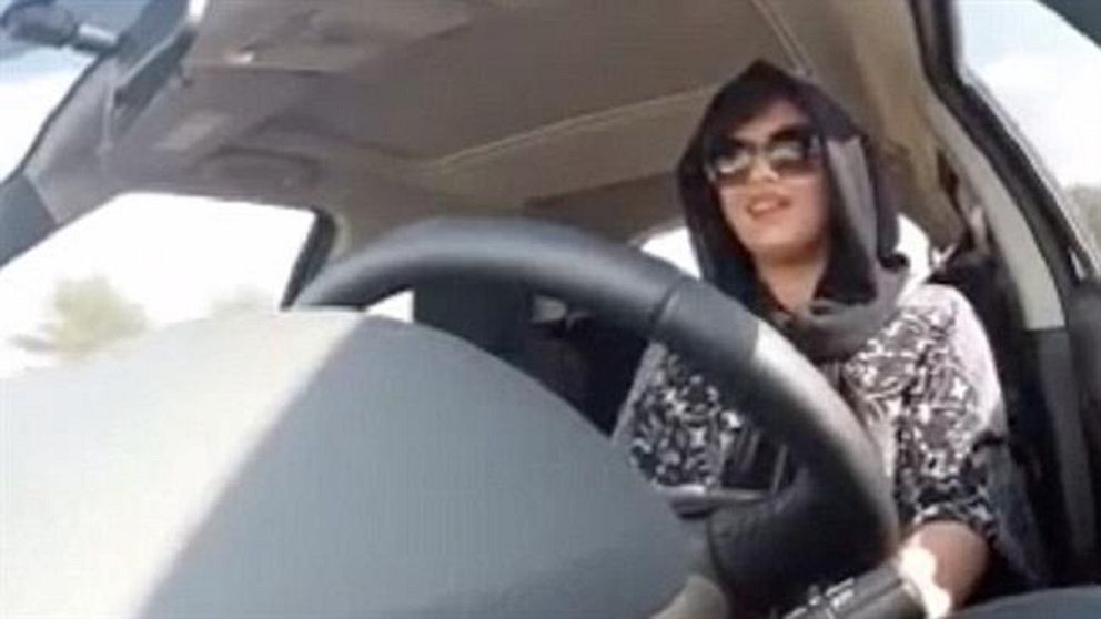 Loujain al-Hathloul är återigen gripen för sin protest mot förbudet för kvinnor att köra bil i Saudiarabien.