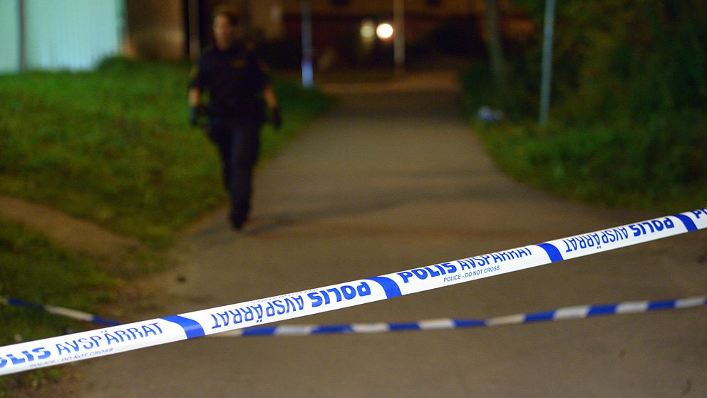 Två män skottskadades i Sollentuna