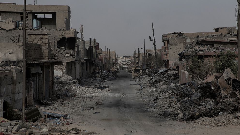 Gatorna är trånga och ibland svåra att ta sig fram på. Det är därför det är så svårt för irakiska styrkorna att avancera i Mosul.