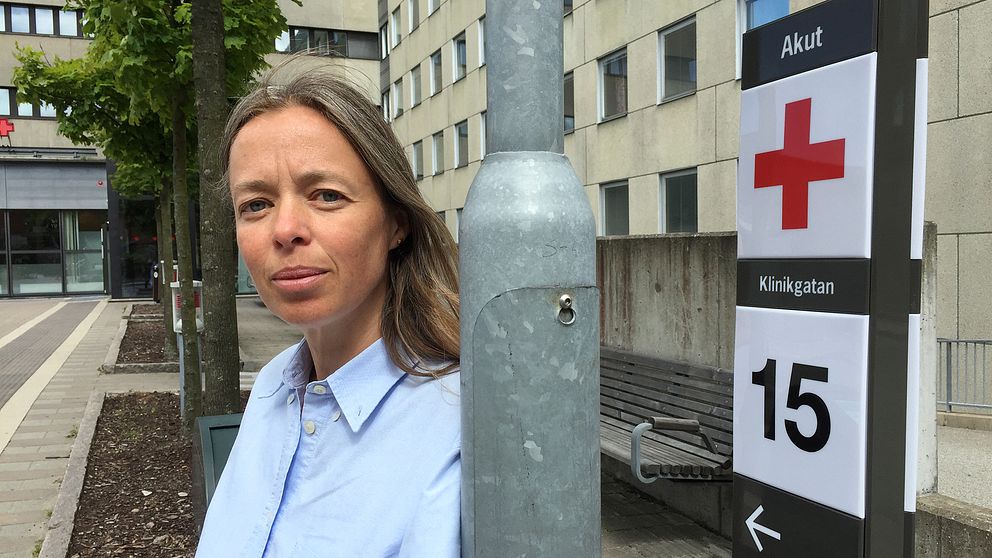 Anna Lundqvists man Bo fick vänta länge på akuten i Lund innan han fick en plats på ortopedkliniken.