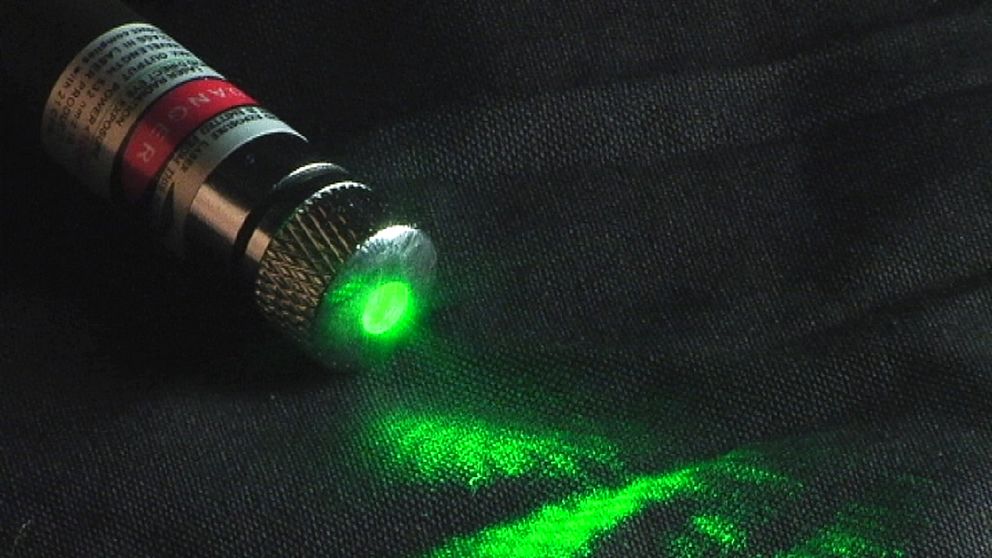 Grön laser kan skada ögonen