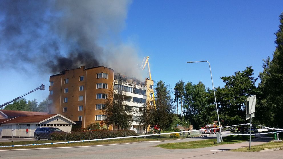 Brand i flerfamiljshus i Västerås