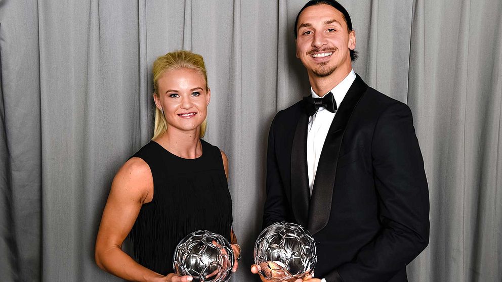 Danska stjärnan Pernille Harder, tidigare i Linköping, här med Zlatan Ibrahimovic på fjolårets Fotbollsgalan. Båda fick pris som Årets forward.