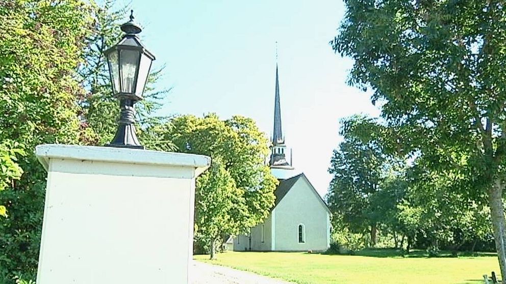 Brunneby kyrka