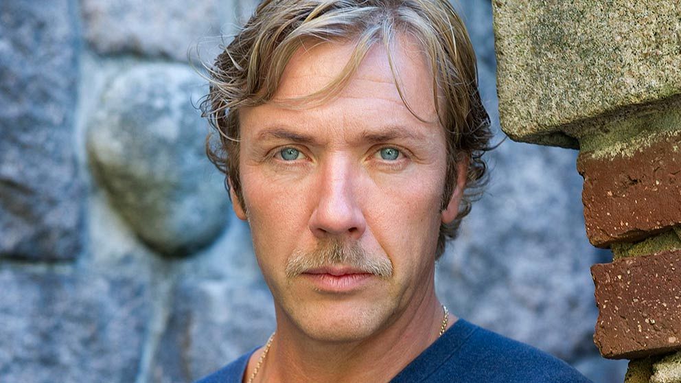 Mikael Persbrandt