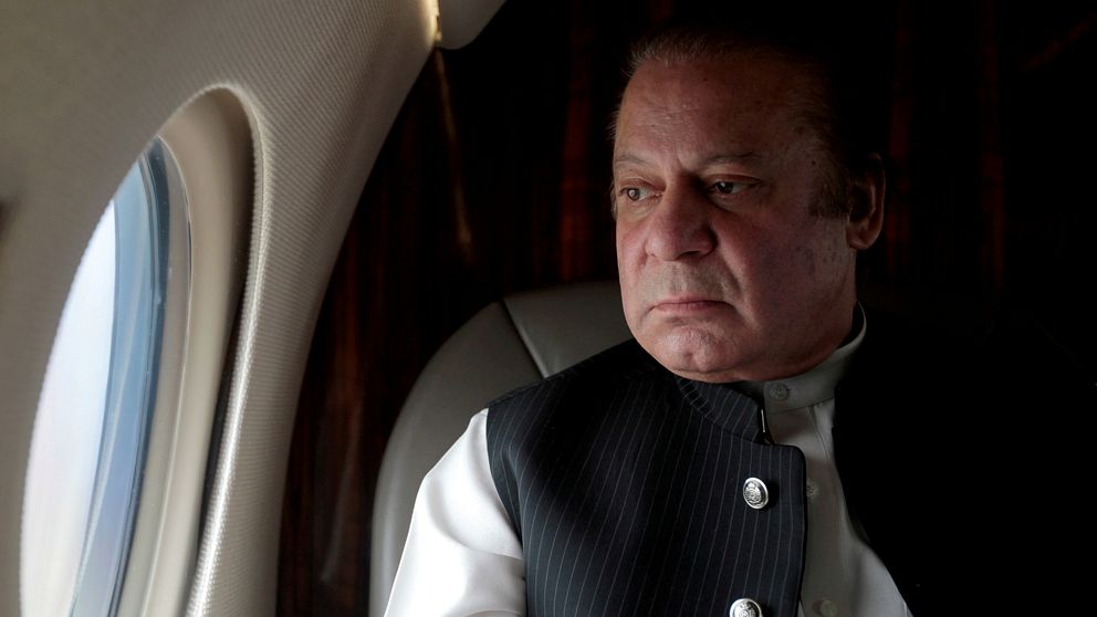 Pakistans premiärminister Nawaz Sharif tvingas bort från makten, enligt ny dom.