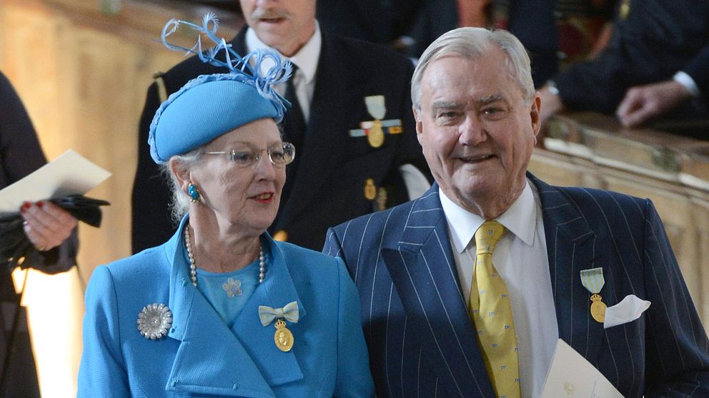 Prins Henrik tillsammans med drottning Margrethe i Stockholm 2013, för att högtidlighålla svenske kung Carl XVI Gustafs 40 år på tronen.